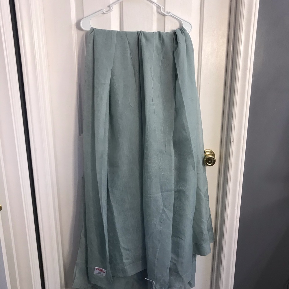 Sheer curtain panels